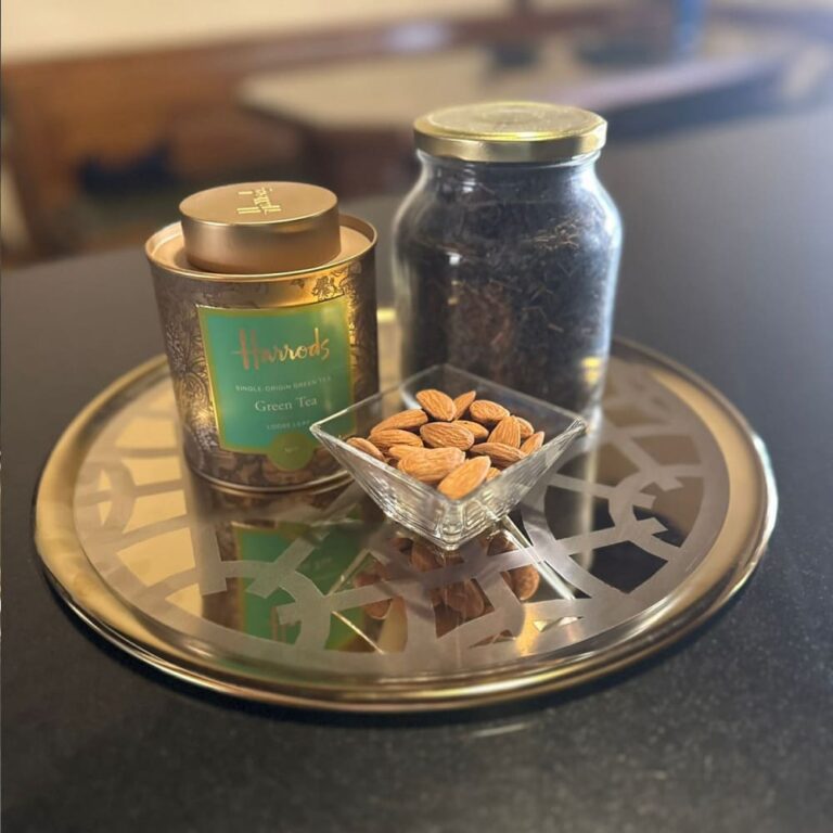 Trays (Set of 2)